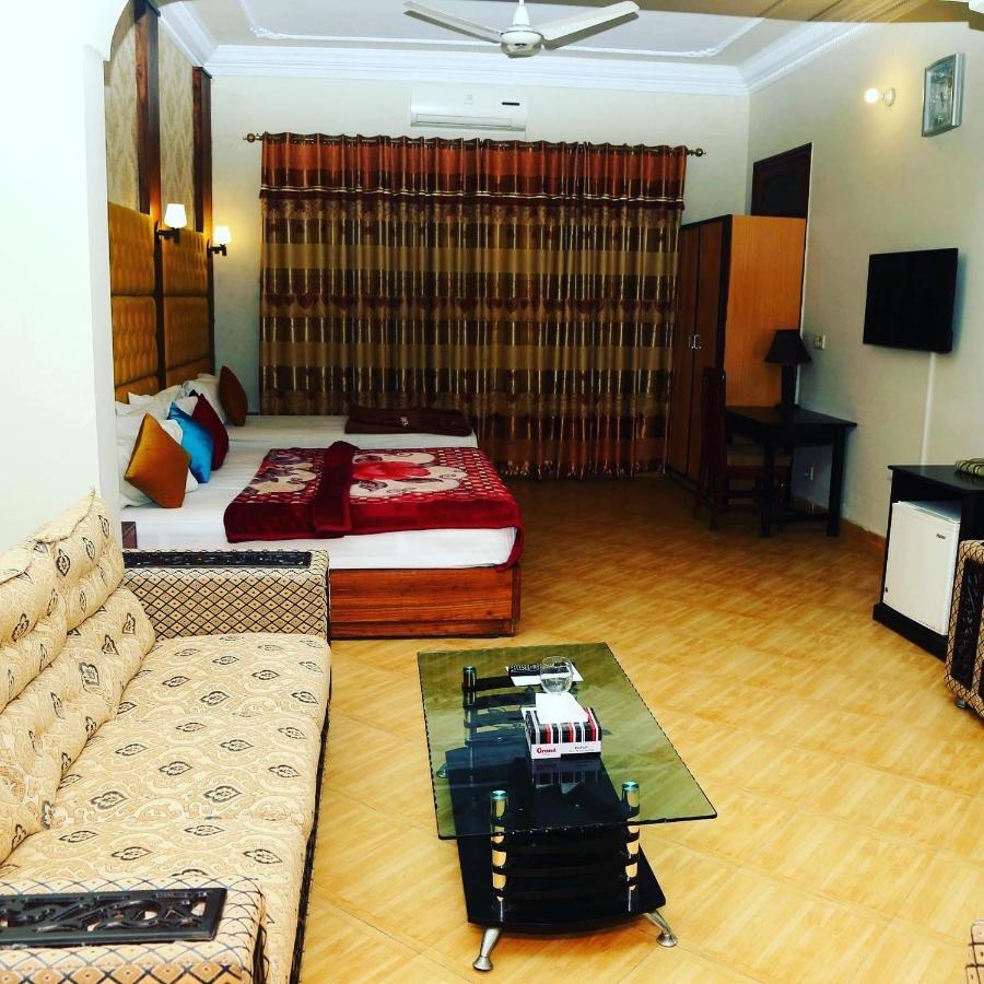 Hotel Serena Palace Мултан Экстерьер фото